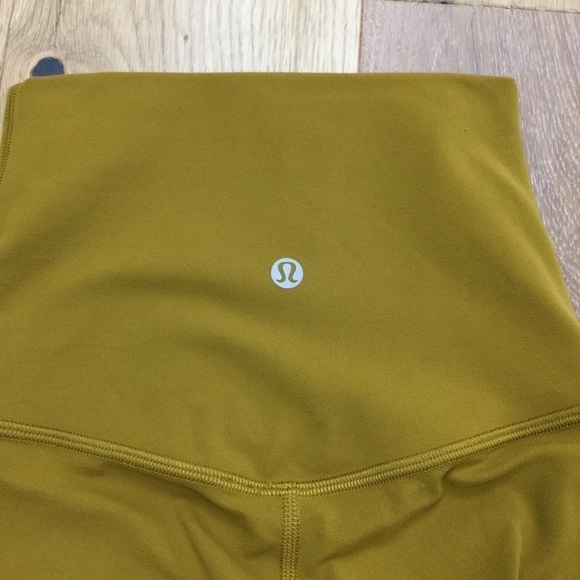 Lululemon HR Align Short 8” Mustard Yellow Color Size 0 - Picture 8 of 9